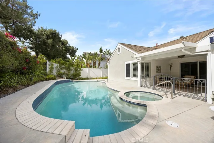 521 S Weymouth Court, Anaheim Hills, California 92807