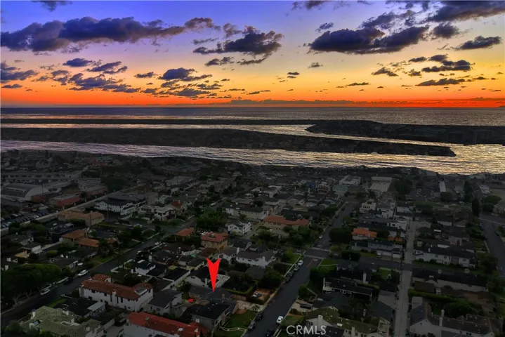 416 Aliso Avenue, Newport Beach, California 92663