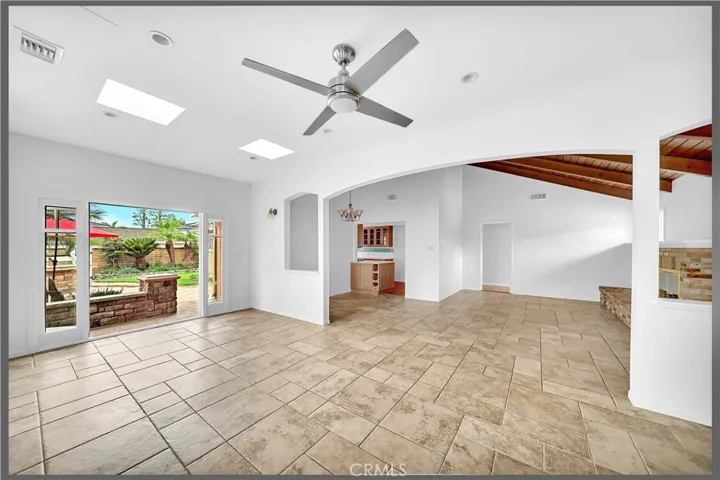 416 Aliso Avenue, Newport Beach, California 92663