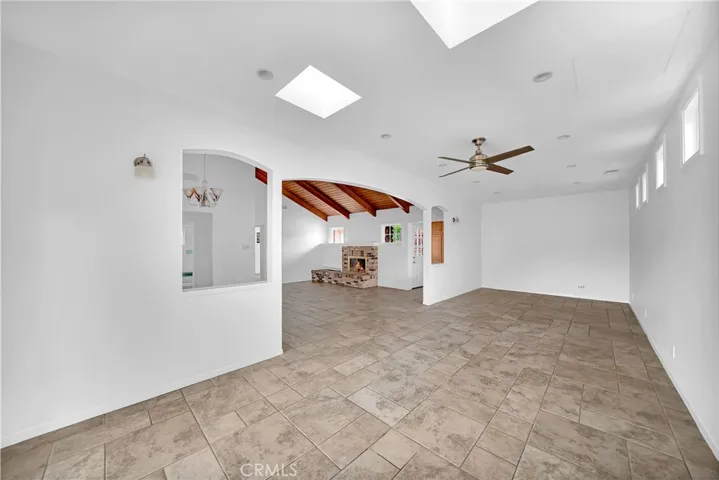 416 Aliso Avenue, Newport Beach, California 92663