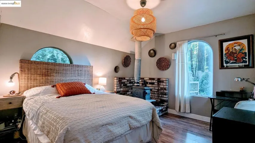 18512 Hwy 116, Guerneville, California 95446
