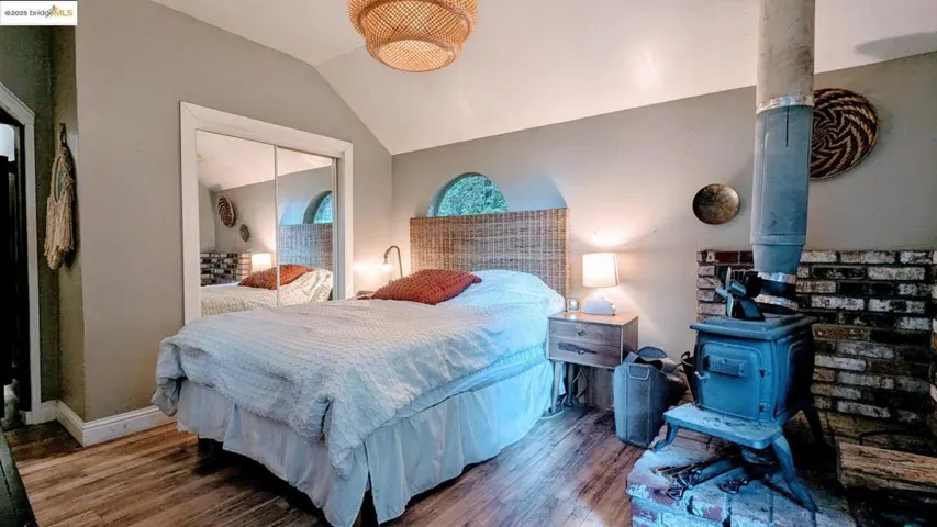 18512 Hwy 116, Guerneville, California 95446