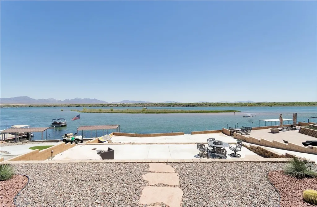 2650 Colorado River Road, Blythe, California 92225, 3 Bedrooms Bedrooms, ,4 BathroomsBathrooms,Residential,For Sale,Colorado River,OC25074887