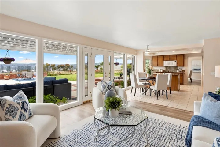 Windows galore! Such a light and bright area with unobstructed panoramic views
