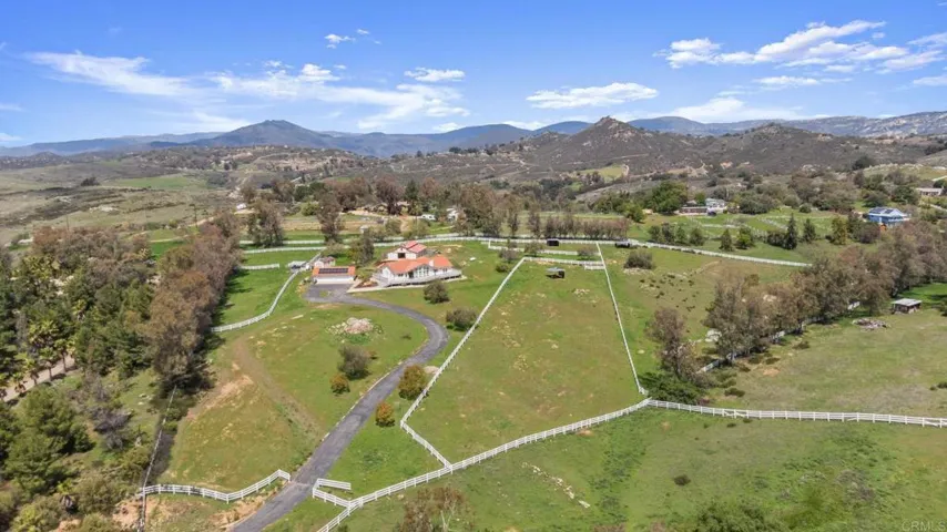 20191 Deerben Rd, Ramona, California 92065