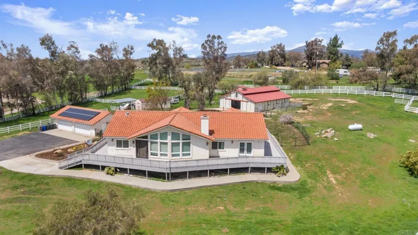 20191 Deerben Rd, Ramona, California 92065