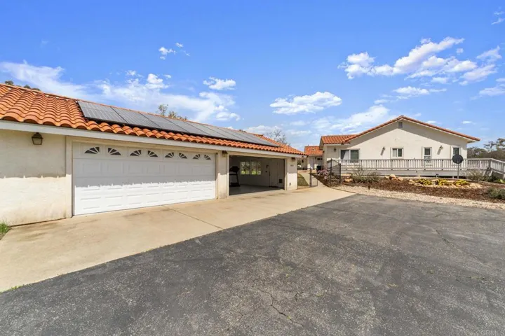 4 - car garage
