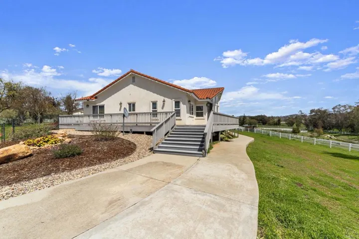 20191 Deerben Rd, Ramona, California 92065