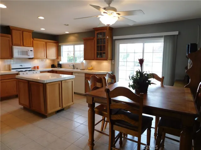 35054 Kimberly Lane, Yucaipa, California 92399
