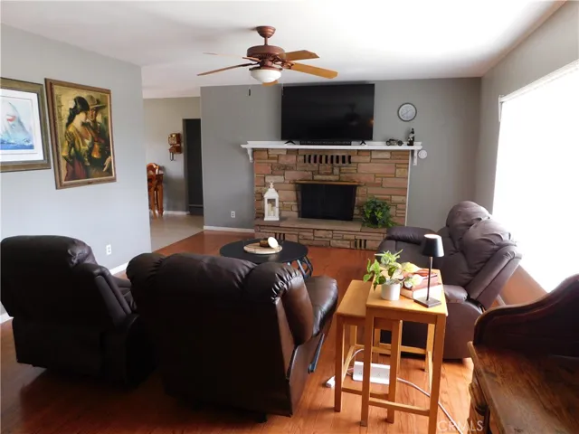 35054 Kimberly Lane, Yucaipa, California 92399