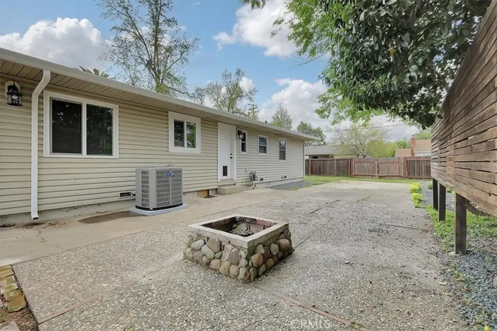 720 Sloss Avenue, Yuba City, California 95991