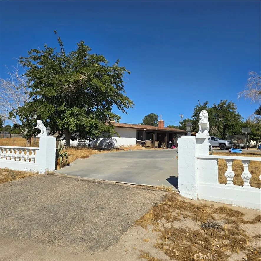 15433 Idaho Lane, Apple Valley, California 92307 home-pic-0