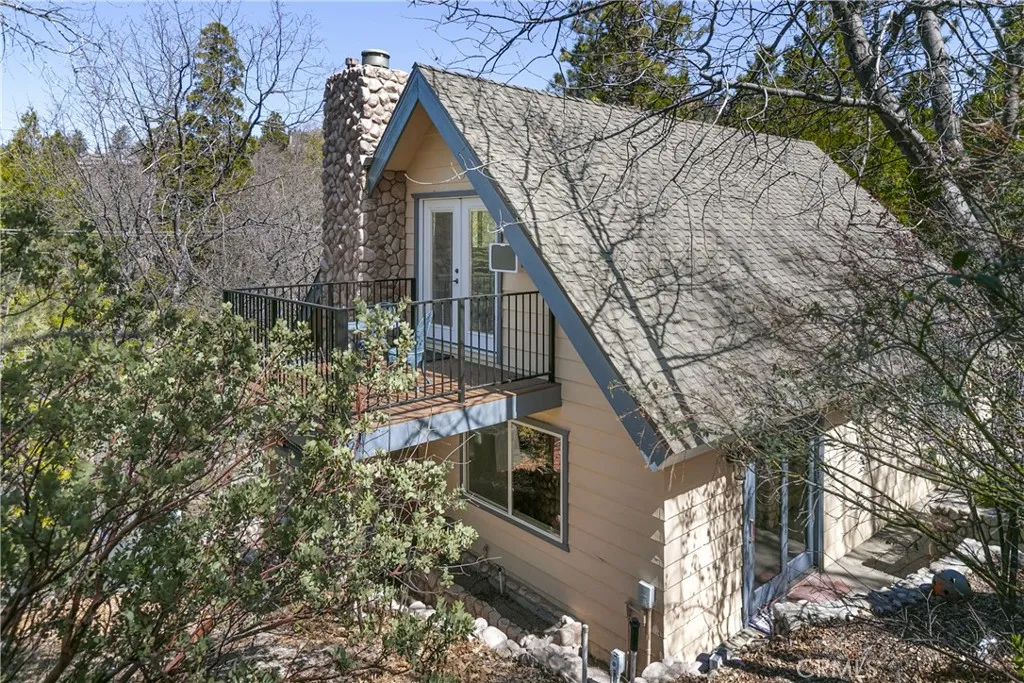 28916 North Shore Road, Lake Arrowhead, California 92352 home-pic-40