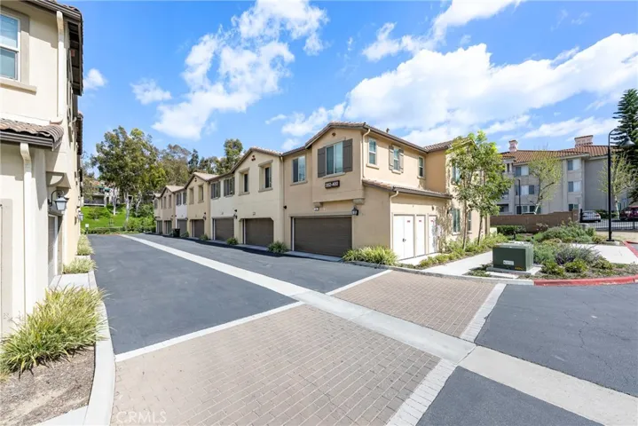 368 S Auburn Heights Lane, Anaheim Hills, California 92807