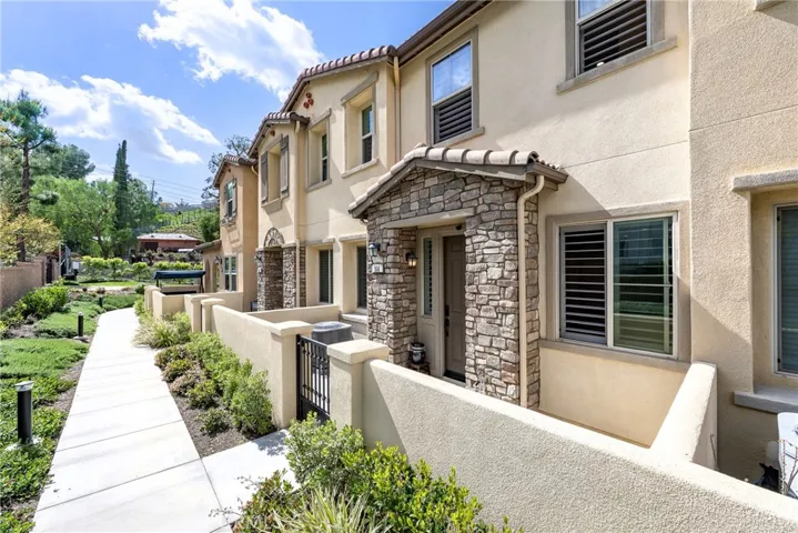 368 S Auburn Heights Lane, Anaheim Hills, California 92807