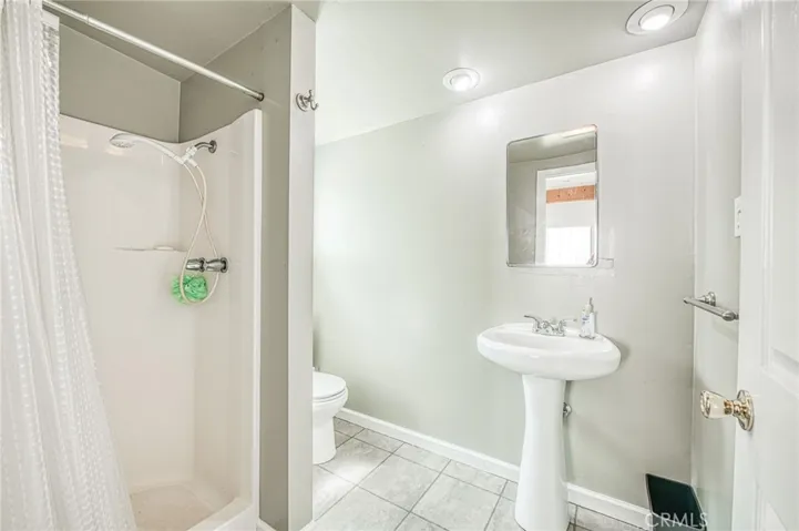 8029 Fruitland Avenue, Winton, California 95388
