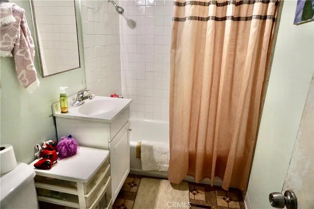 1345 252nd Street, Harbor City, California 90710 home-pic-12