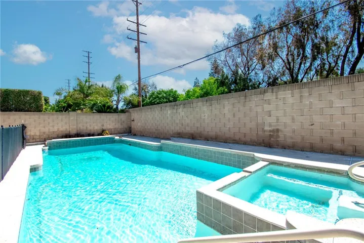 7842 E Woodsboro Avenue, Anaheim Hills, California 92807