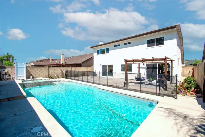 7842 E Woodsboro Avenue, Anaheim Hills, California 92807