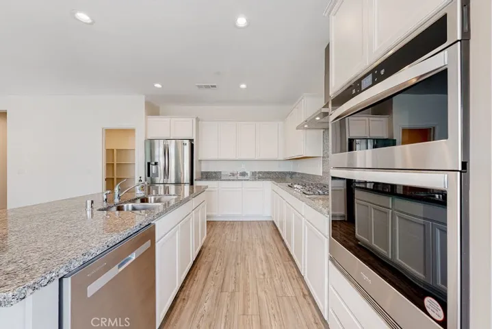 32861 Oakland Way, Winchester, California 92596