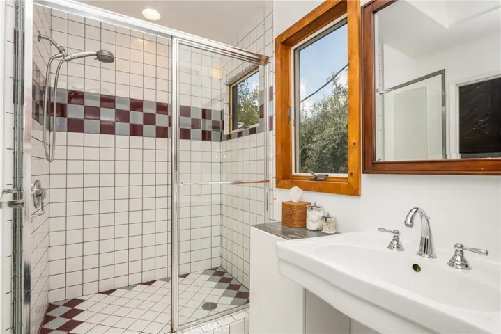29102 Kommers Lane, Modjeska Canyon, California 92676