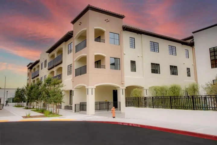 400 San Benito Street 308, Hollister, California 95023