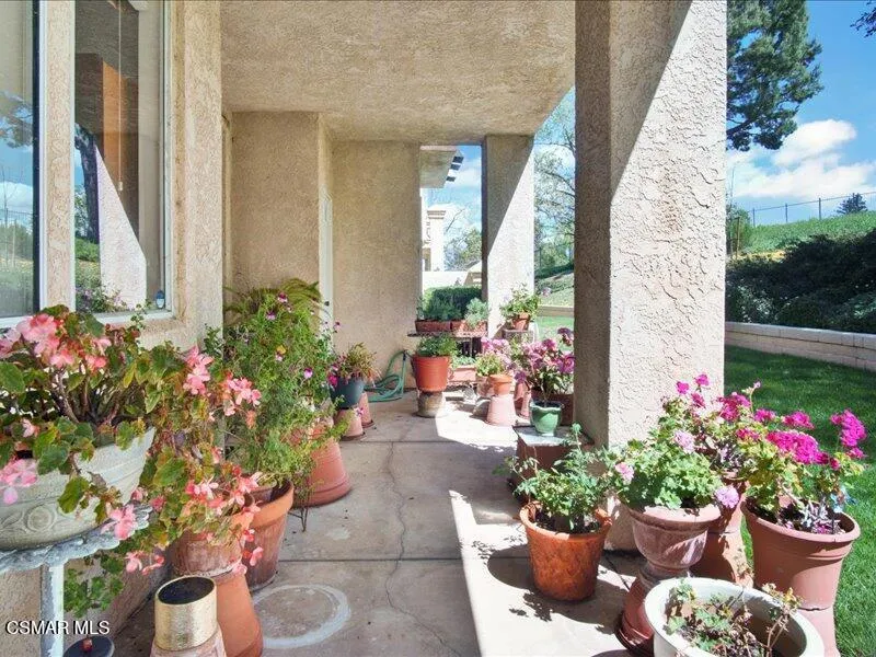 264 Ridgeton Lane A, Simi Valley, California 93065 home-pic-23