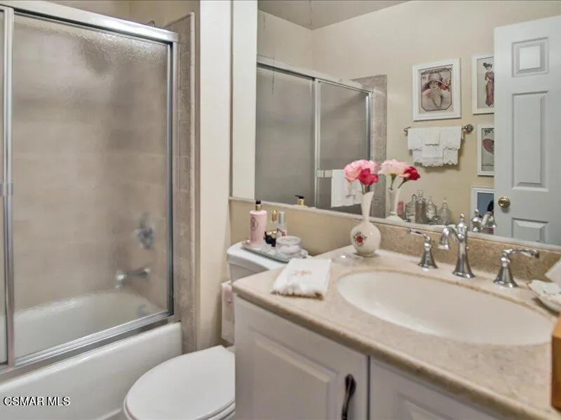 264 Ridgeton Lane A, Simi Valley, California 93065 home-pic-14