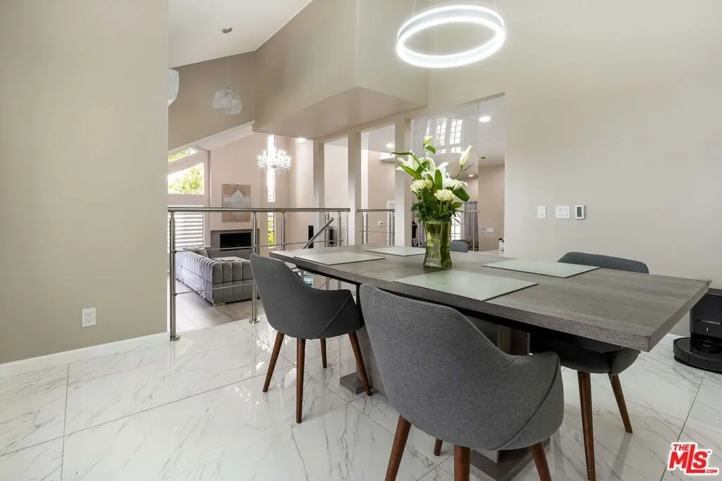 2015 Corral Canyon Road, Malibu, California 90265 home-pic-3