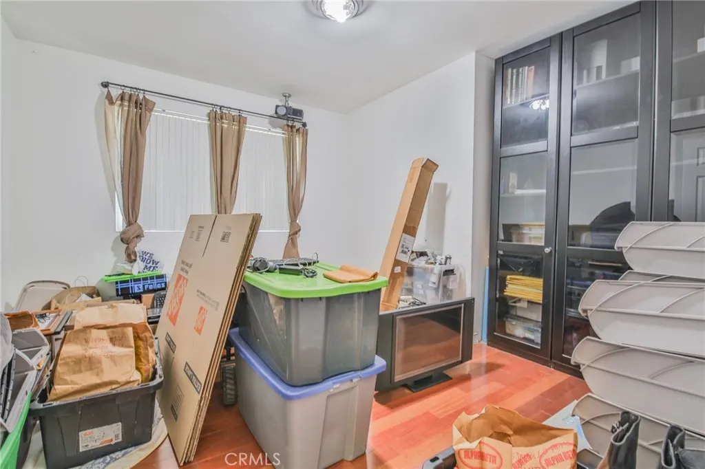 13720 Woodcock Avenue, Sylmar, California 91342 home-pic-30