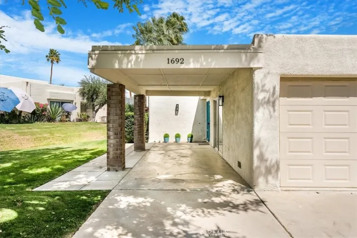 1692 Fairway Circle, Palm Springs, California 92264