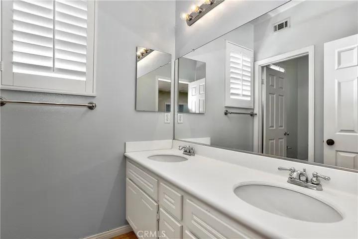 4 Sutherland Drive, Ladera Ranch, California 92694