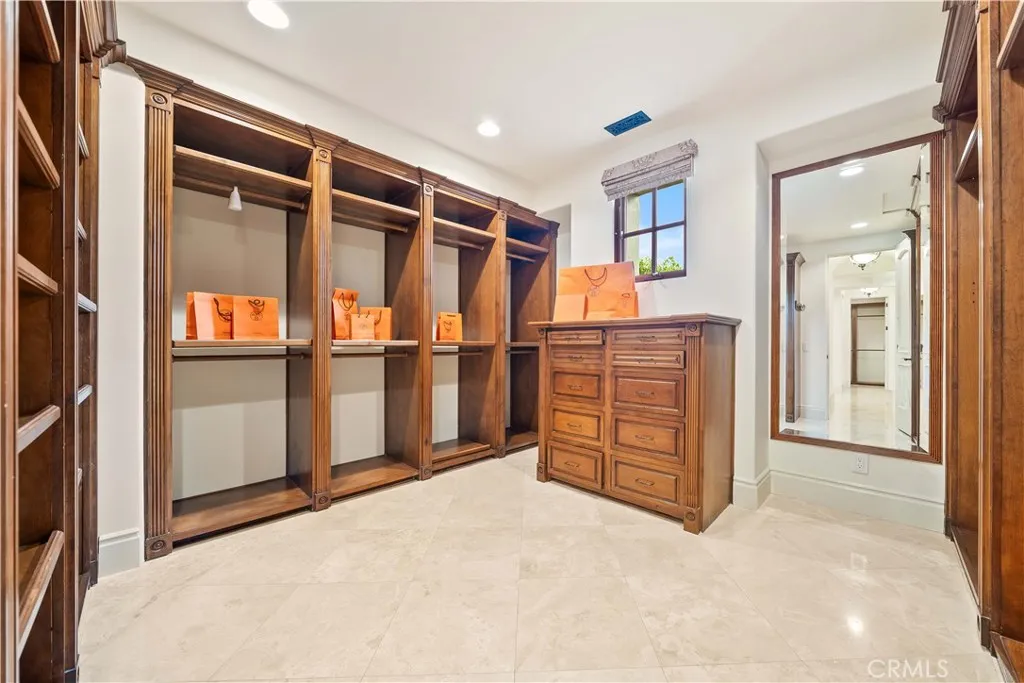 32 Golden Eagle, Irvine, California 92603 home-pic-25