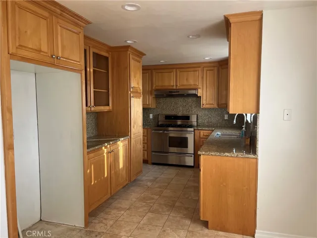 28421 Seamount Drive, Rancho Palos Verdes, California 90275