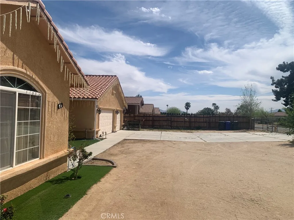 14930 Coalinga Road, Victorville, California 92392 home-pic-1