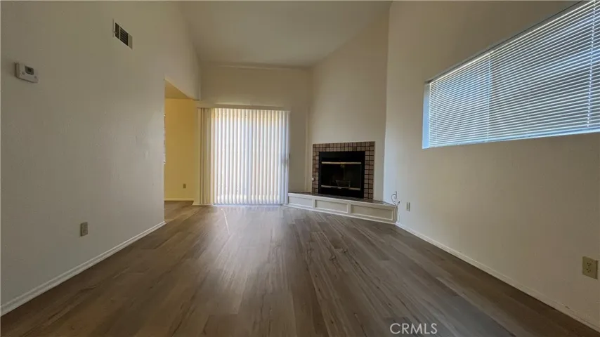 20211 Carlisle Road, Apple Valley, California 92307