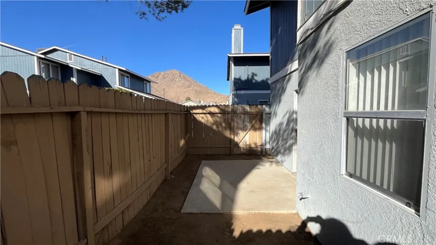 20211 Carlisle Road, Apple Valley, California 92307
