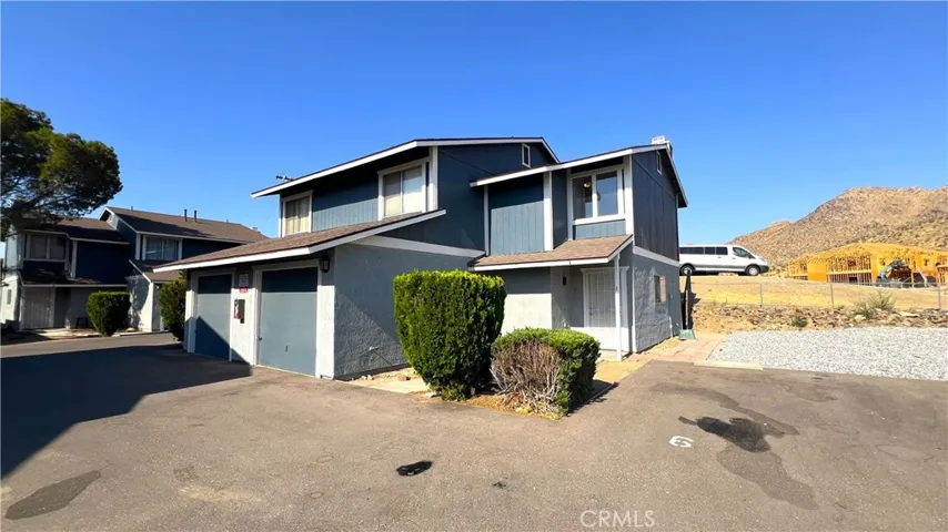 20211 Carlisle Road, Apple Valley, California 92307