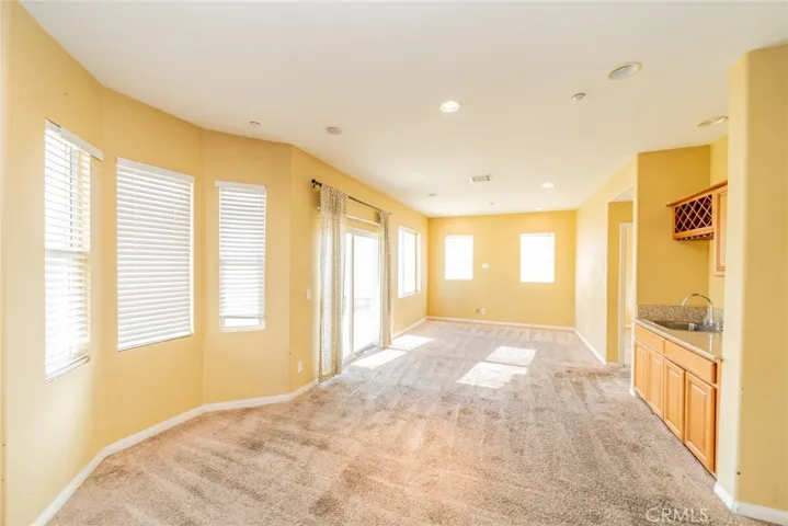 15868 Dianthus Street, Fontana, California 92335