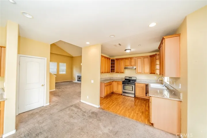 15868 Dianthus Street, Fontana, California 92335