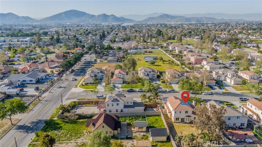 15868 Dianthus Street, Fontana, California 92335
