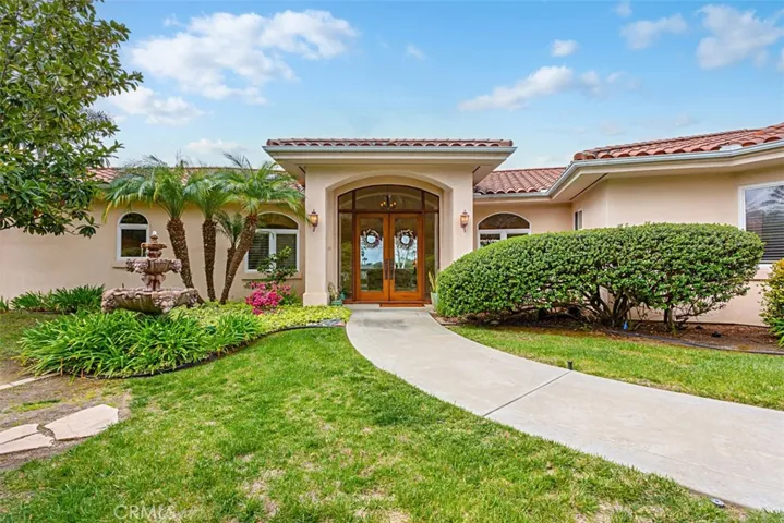 1166 Arroyo Pacifica, Fallbrook, California 92028