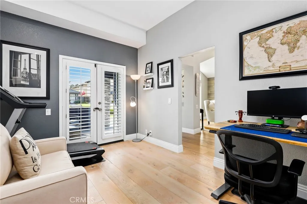 1916 Pine Street, Huntington Beach, California 92648 home-pic-5