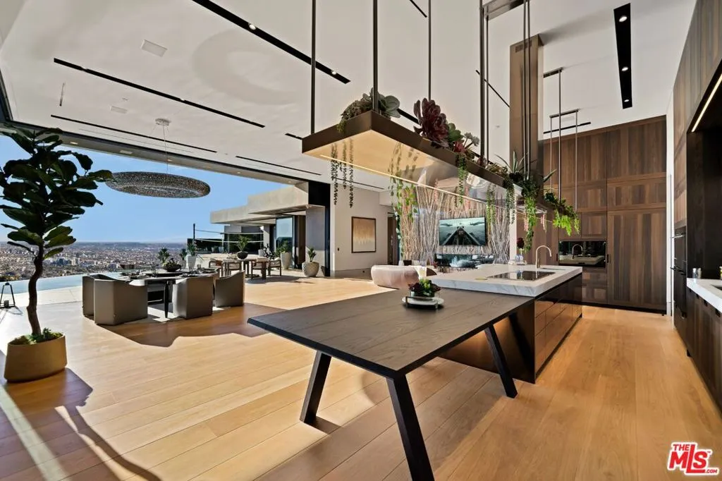 9330 Flicker Way, Los Angeles, California 90069 home-pic-4