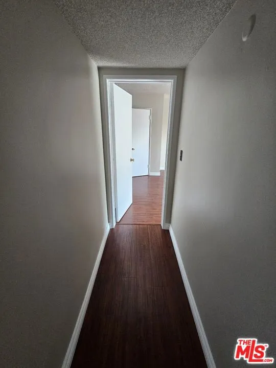 6740 Springpark Avenue 210, Los Angeles, California 90056 home-pic-12