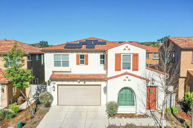 39580 Strada Pozzo, Lake Elsinore, California 92532 home-pic-2