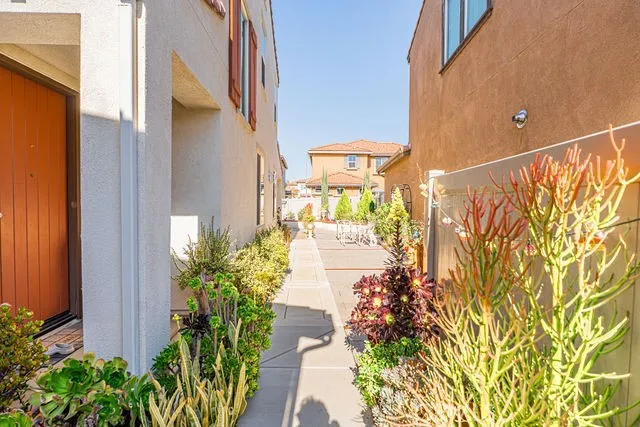 39580 Strada Pozzo, Lake Elsinore, California 92532 home-pic-4
