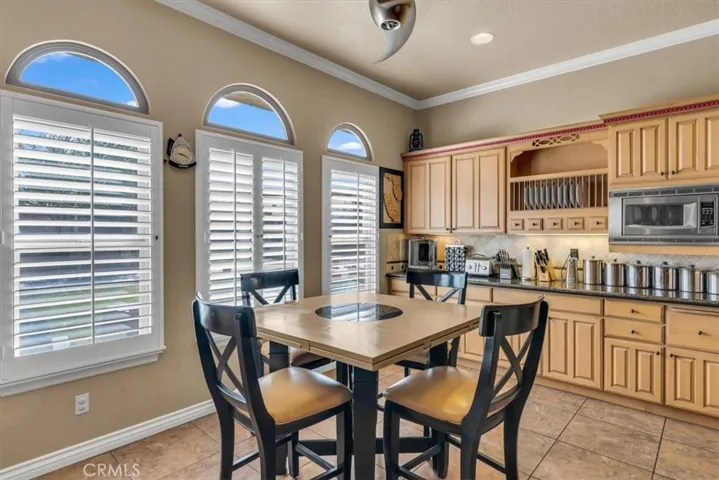 12935 Galewood Street, Apple Valley, California 92308