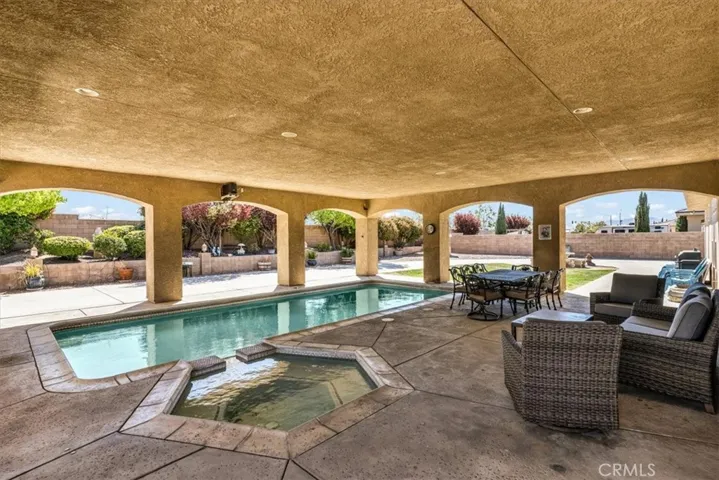 12935 Galewood Street, Apple Valley, California 92308