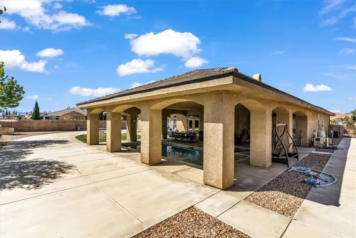 12935 Galewood Street, Apple Valley, California 92308